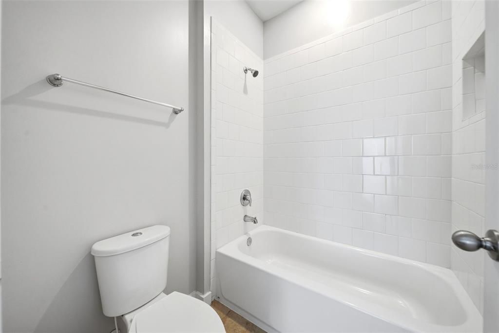 Active With Contract: $860,000 (4 beds, 3 baths, 2992 Square Feet)