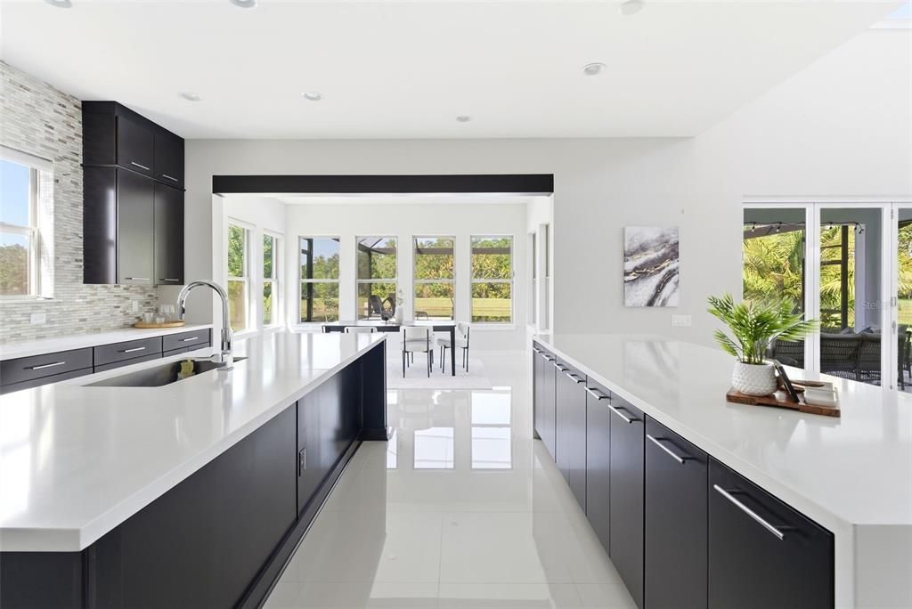 Active With Contract: $860,000 (4 beds, 3 baths, 2992 Square Feet)