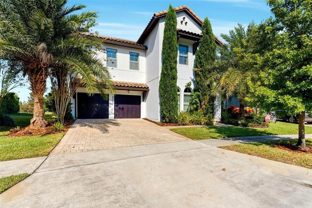 Active With Contract: $860,000 (4 beds, 3 baths, 2992 Square Feet)