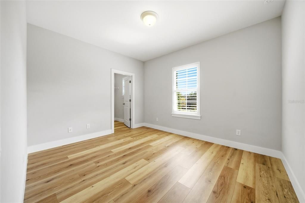 Active With Contract: $860,000 (4 beds, 3 baths, 2992 Square Feet)