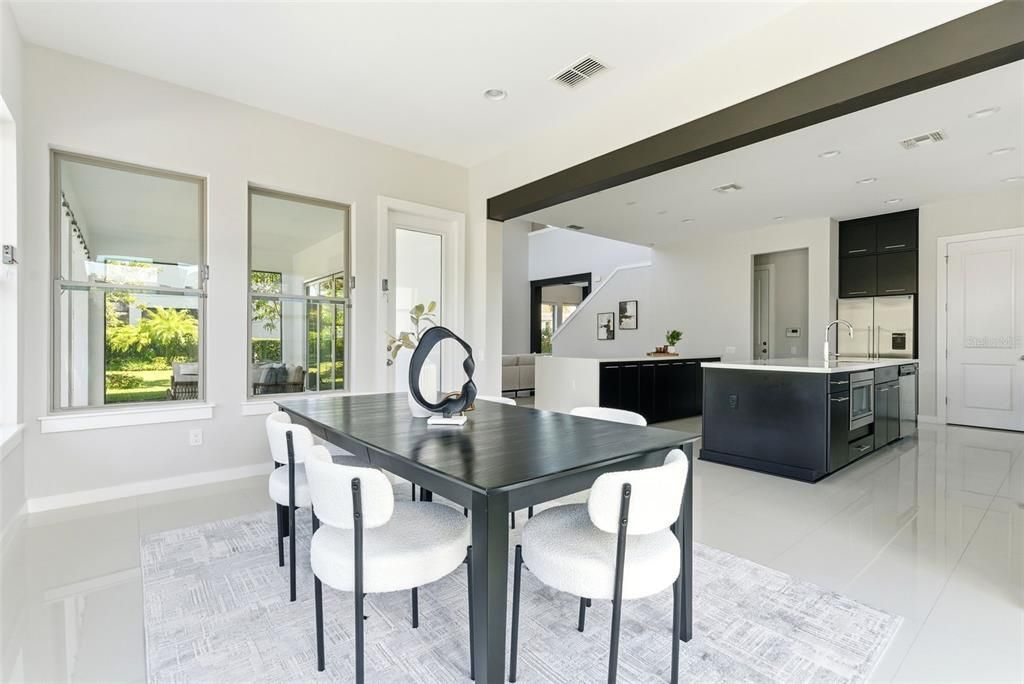 Active With Contract: $860,000 (4 beds, 3 baths, 2992 Square Feet)