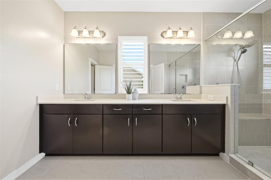 Active With Contract: $860,000 (4 beds, 3 baths, 2992 Square Feet)