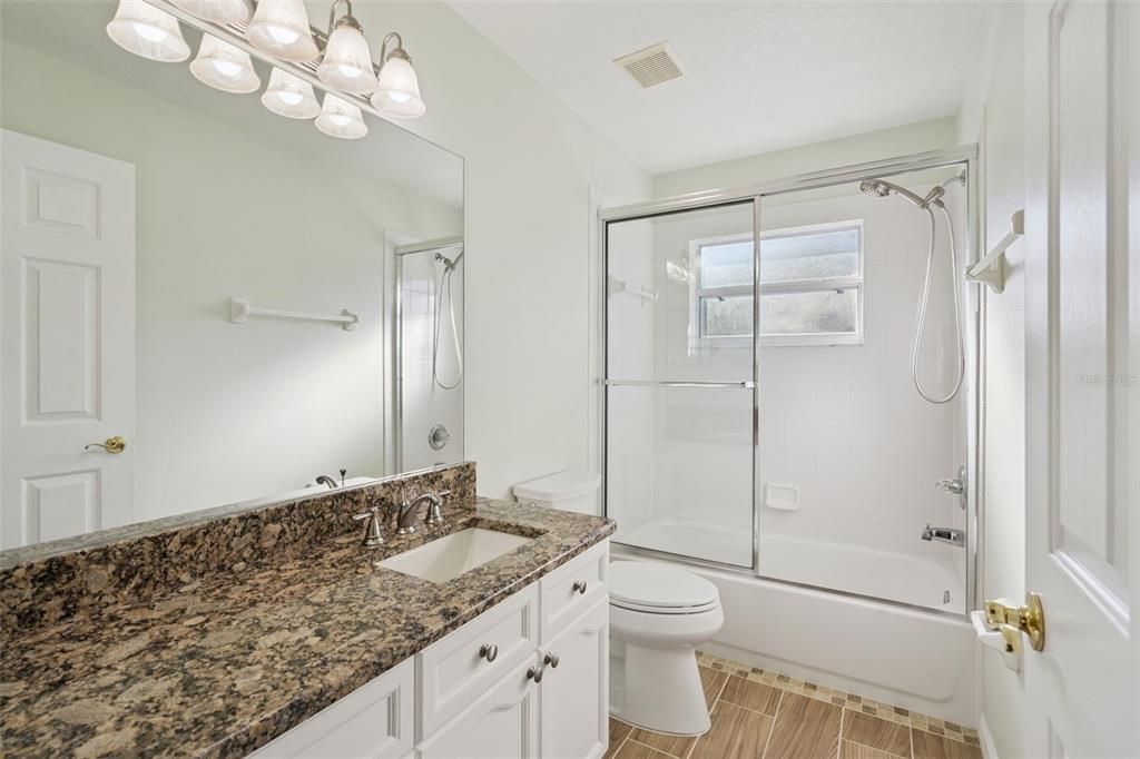 待售: $717,500 (4 贝兹, 2 浴室, 2588 平方英尺)