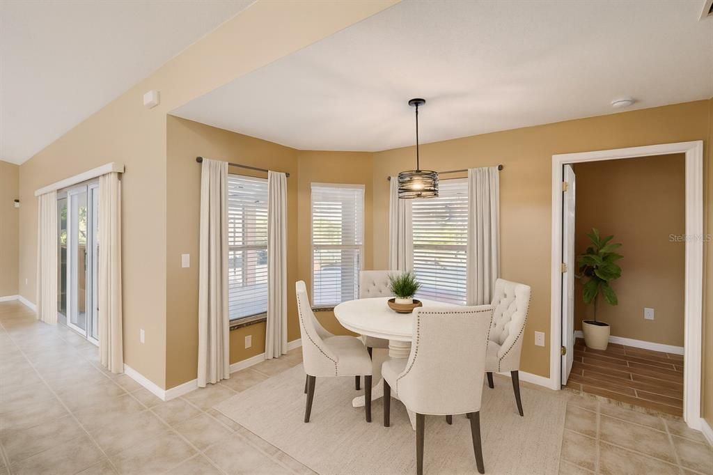 待售: $717,500 (4 贝兹, 2 浴室, 2588 平方英尺)