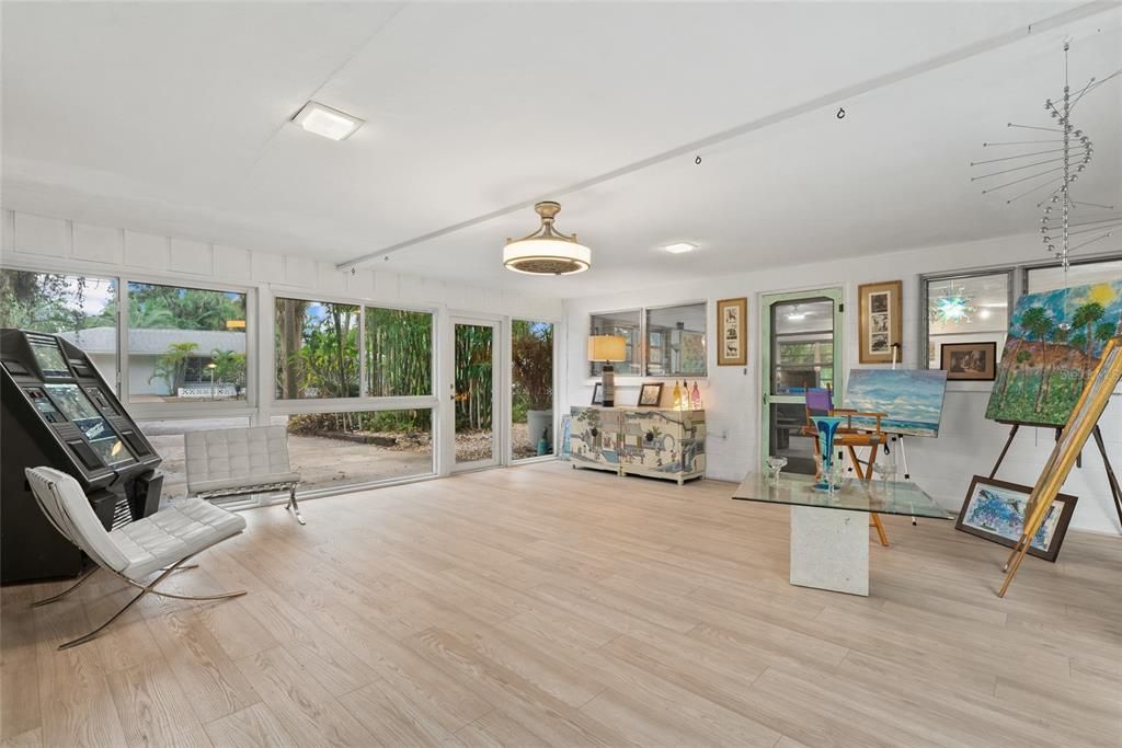 待售: $680,000 (3 贝兹, 2 浴室, 1723 平方英尺)