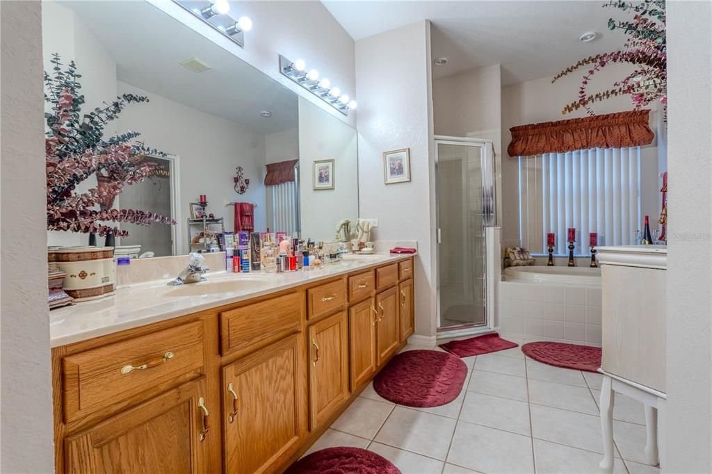 待售: $455,000 (3 贝兹, 2 浴室, 1713 平方英尺)