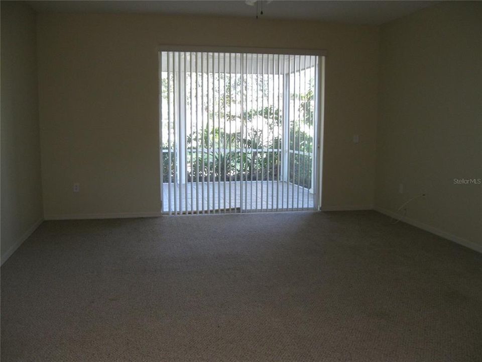 For Rent: $2,800 (3 beds, 2 baths, 1935 Square Feet)