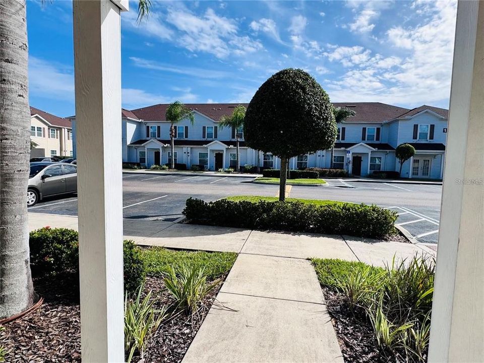 For Rent: $1,800 (3 beds, 2 baths, 1300 Square Feet)