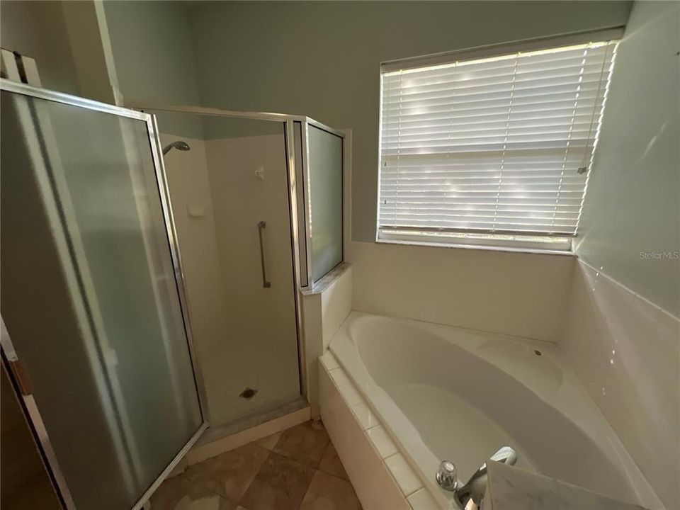 For Sale: $259,000 (3 beds, 2 baths, 1898 Square Feet)