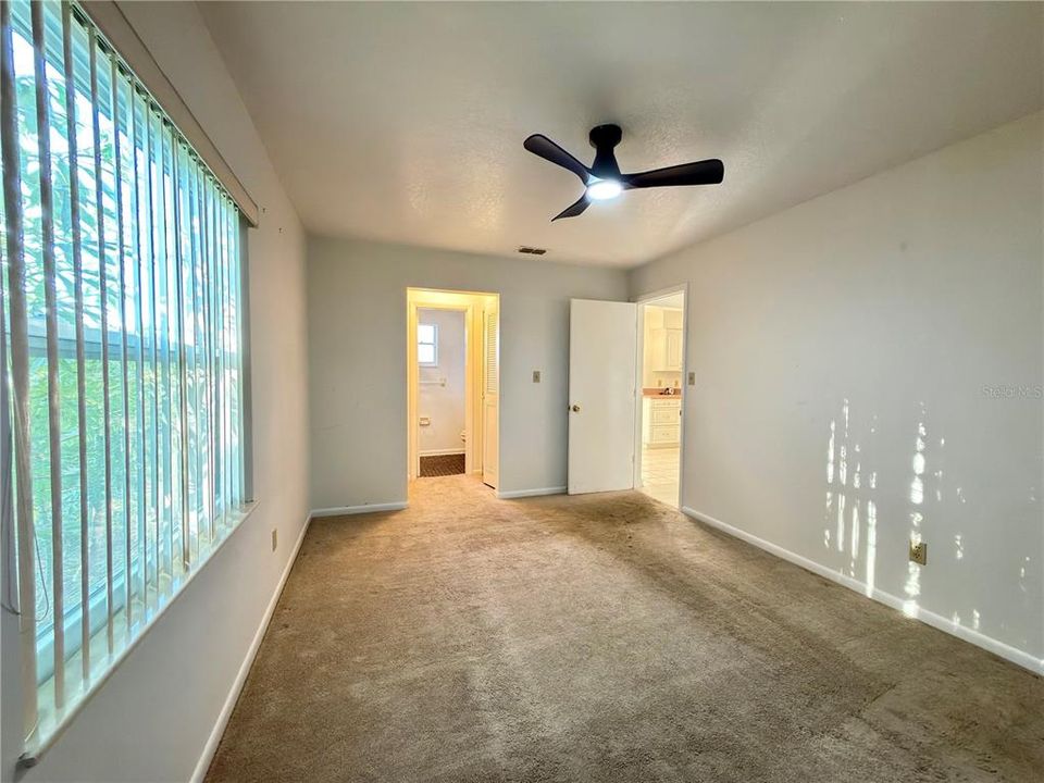 For Rent: $2,400 (3 beds, 2 baths, 1238 Square Feet)