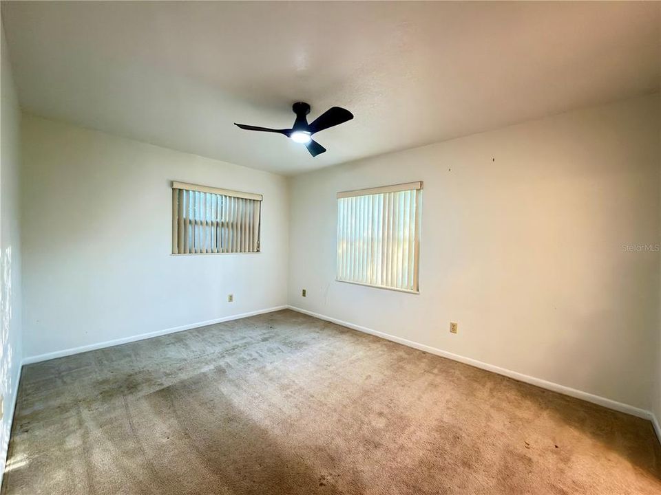 For Rent: $2,400 (3 beds, 2 baths, 1238 Square Feet)