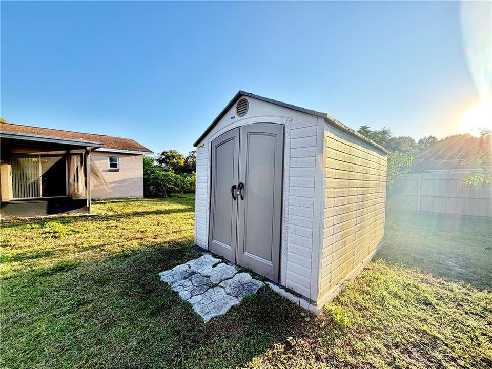 For Rent: $2,400 (3 beds, 2 baths, 1238 Square Feet)