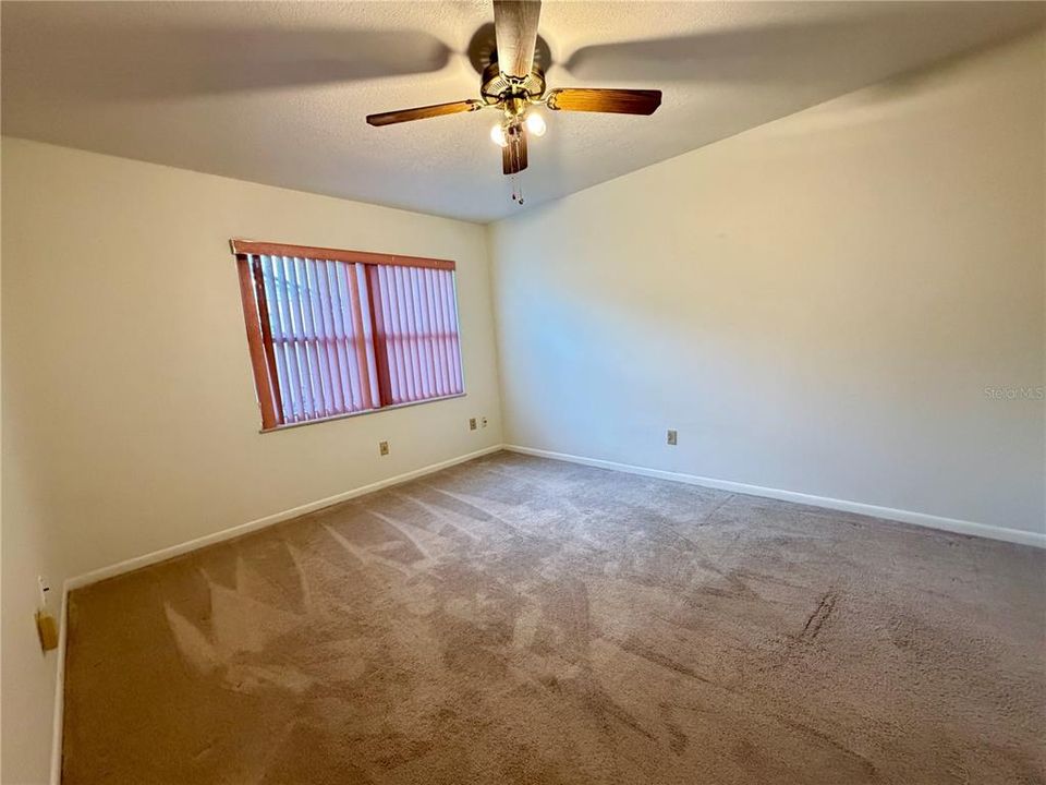 For Rent: $2,400 (3 beds, 2 baths, 1238 Square Feet)