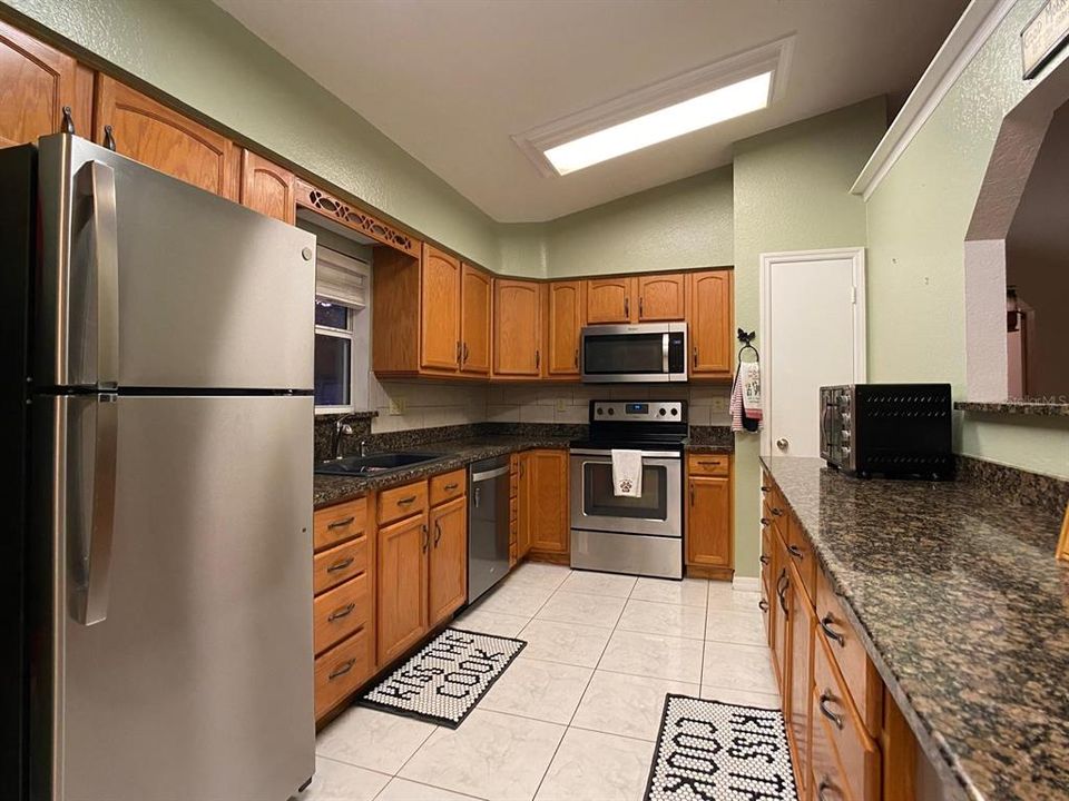 На продажу: $299,000 (3 спален, 2 ванн, 1602 Квадратных фут)