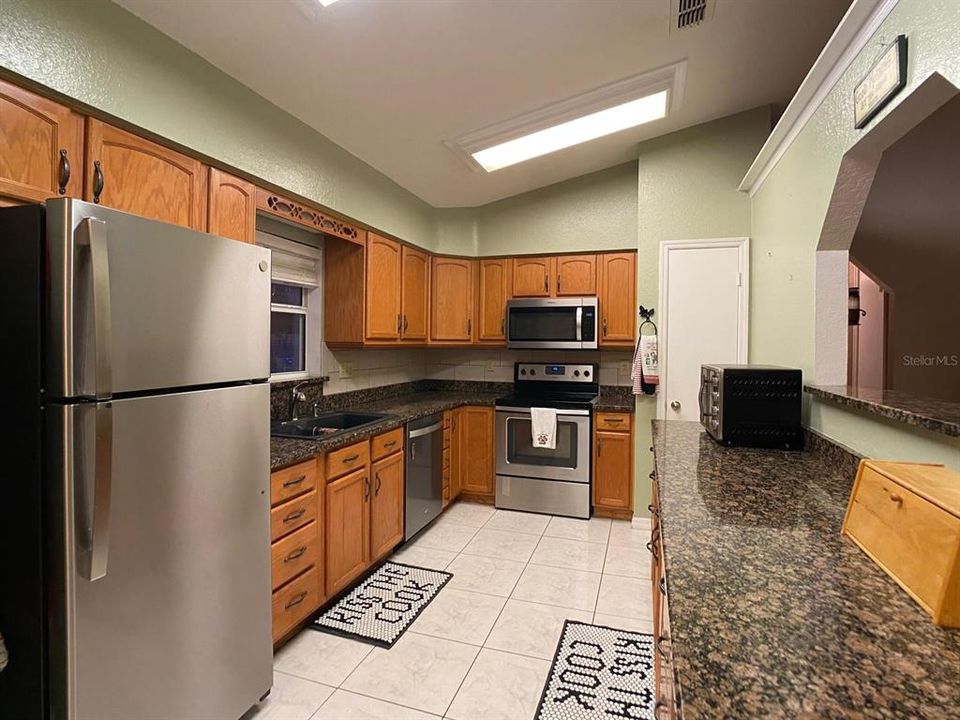 На продажу: $299,000 (3 спален, 2 ванн, 1602 Квадратных фут)