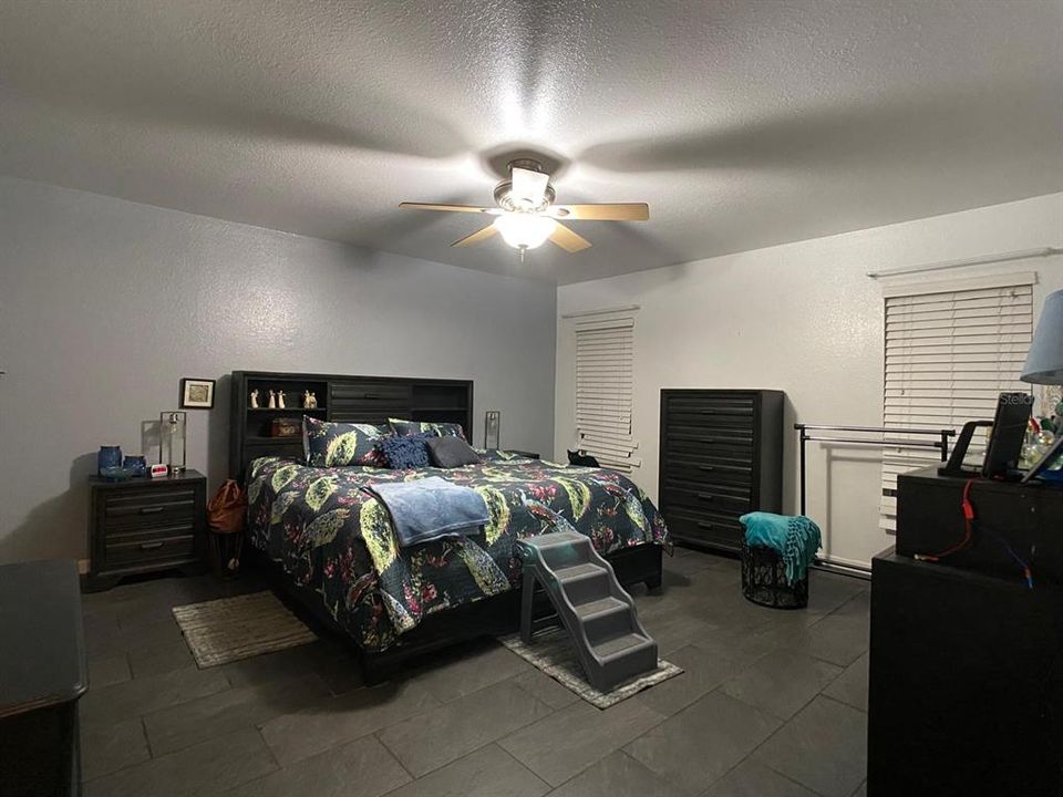 На продажу: $299,000 (3 спален, 2 ванн, 1602 Квадратных фут)