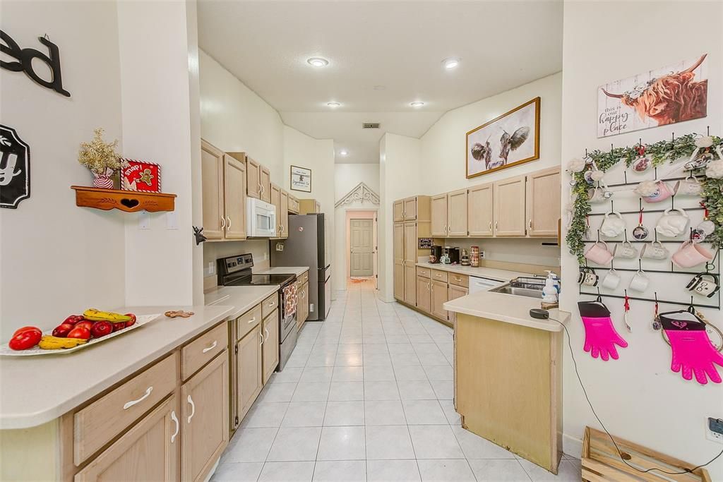 For Sale: $324,000 (3 beds, 2 baths, 2153 Square Feet)