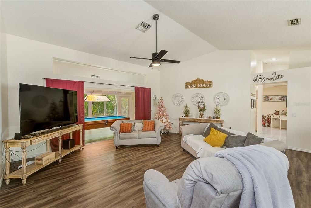 For Sale: $324,000 (3 beds, 2 baths, 2153 Square Feet)