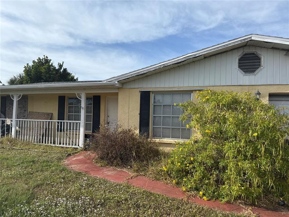 最近售出: $170,000 (3 贝兹, 2 浴室, 1443 平方英尺)