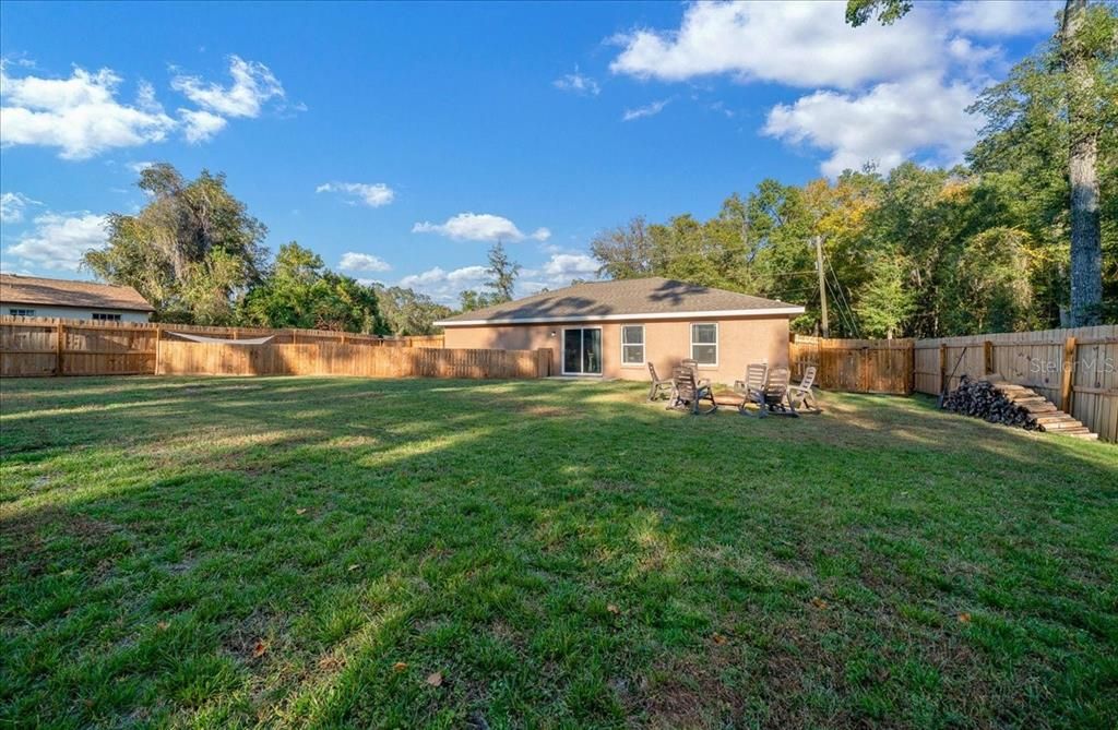 En Venta: $254,900 (3 camas, 2 baños, 1332 Pies cuadrados)