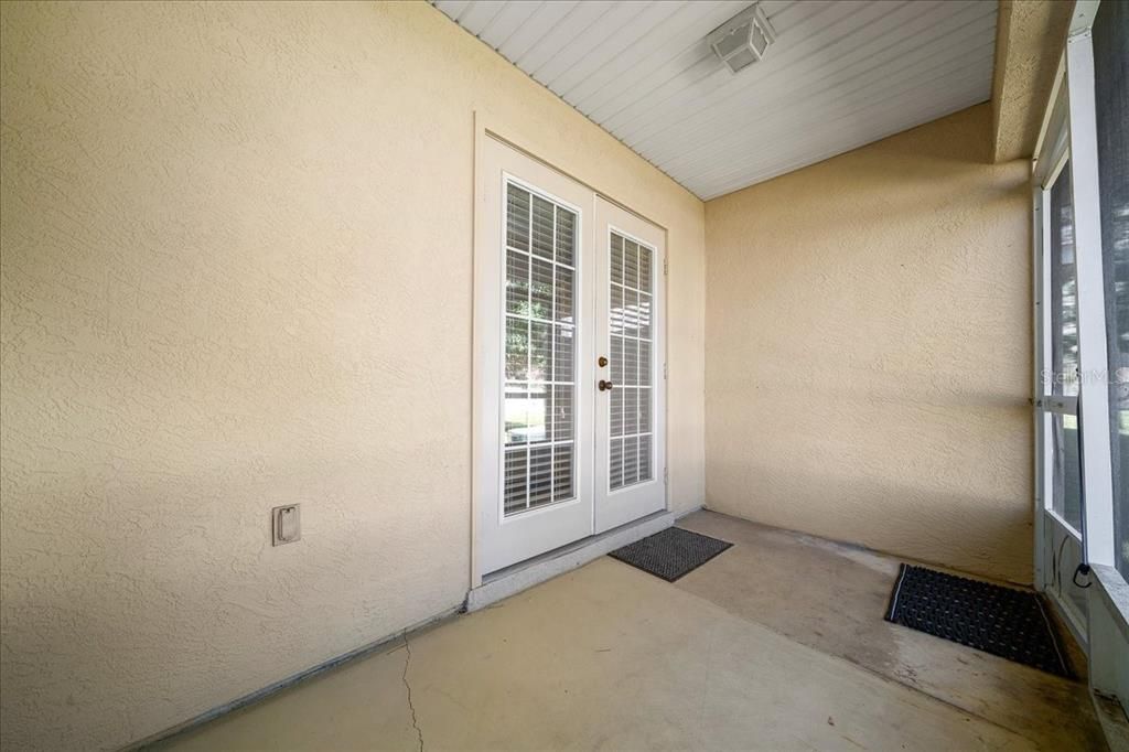 For Sale: $245,000 (2 beds, 2 baths, 1337 Square Feet)