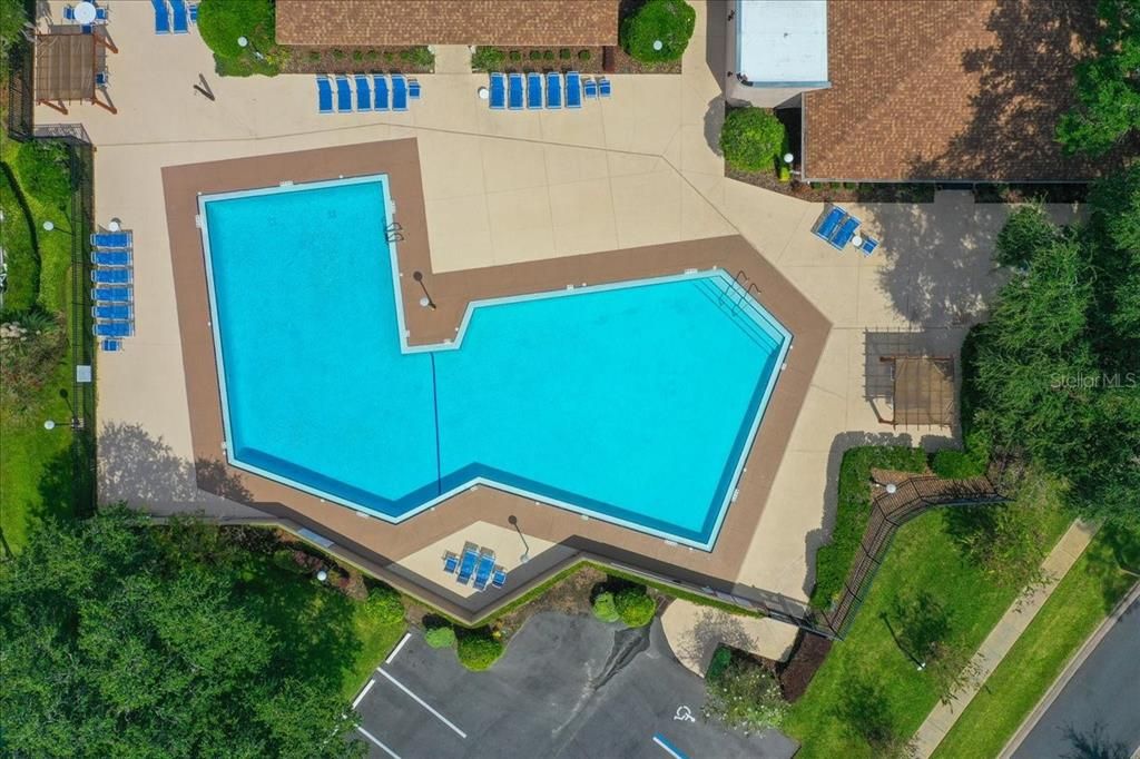 For Sale: $245,000 (2 beds, 2 baths, 1337 Square Feet)