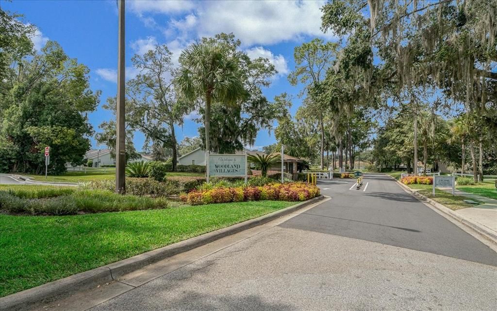 For Sale: $245,000 (2 beds, 2 baths, 1337 Square Feet)