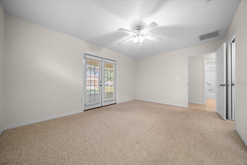 For Sale: $245,000 (2 beds, 2 baths, 1337 Square Feet)