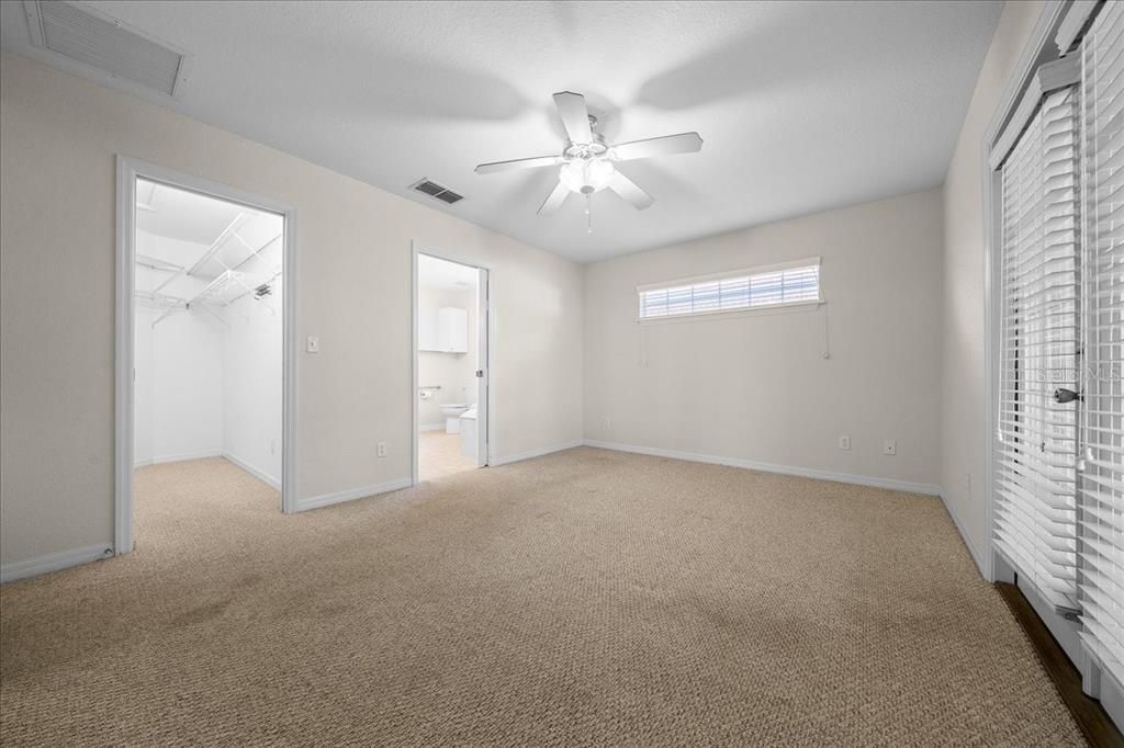 For Sale: $245,000 (2 beds, 2 baths, 1337 Square Feet)