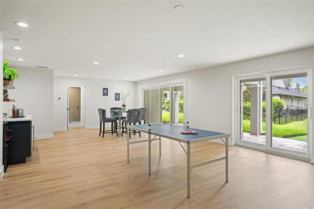 На продажу: $1,075,000 (5 спален, 4 ванн, 4368 Квадратных фут)