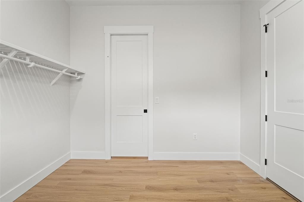 На продажу: $1,075,000 (5 спален, 4 ванн, 4368 Квадратных фут)