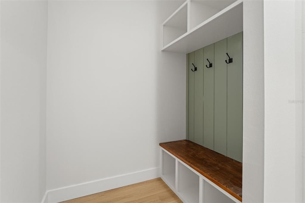 На продажу: $1,075,000 (5 спален, 4 ванн, 4368 Квадратных фут)