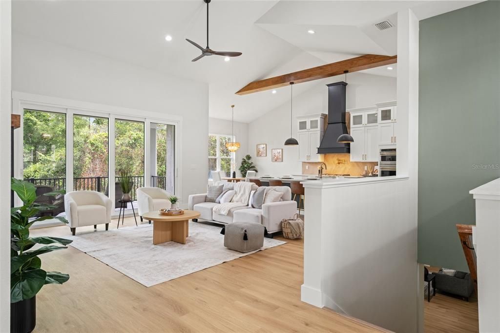 На продажу: $1,075,000 (5 спален, 4 ванн, 4368 Квадратных фут)