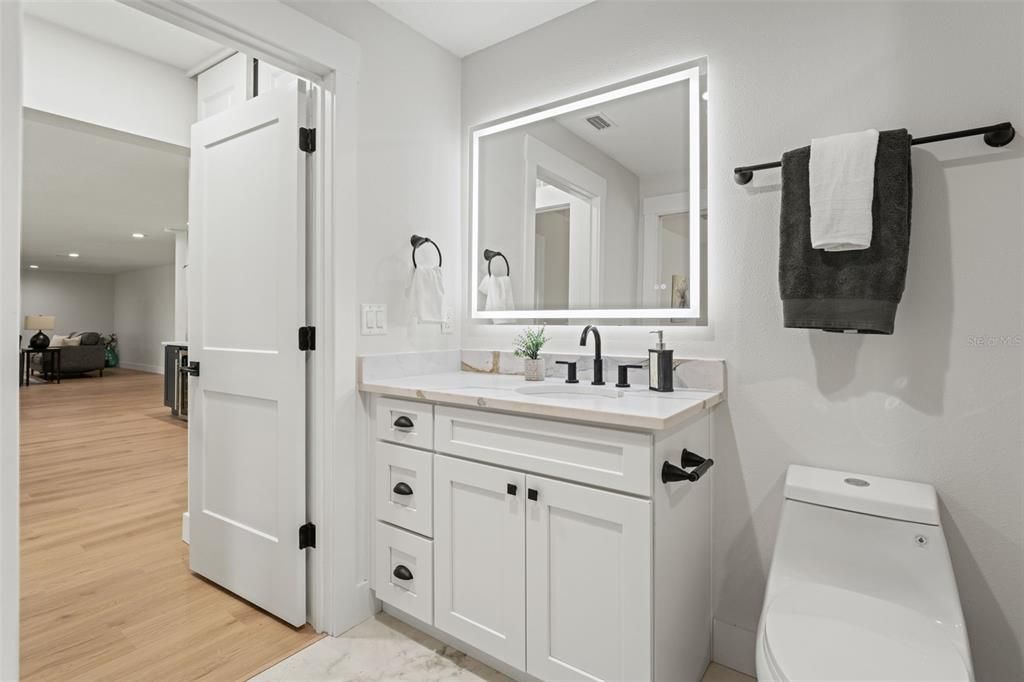 На продажу: $1,075,000 (5 спален, 4 ванн, 4368 Квадратных фут)