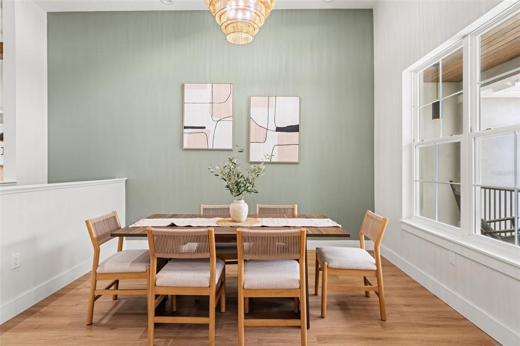 На продажу: $1,075,000 (5 спален, 4 ванн, 4368 Квадратных фут)