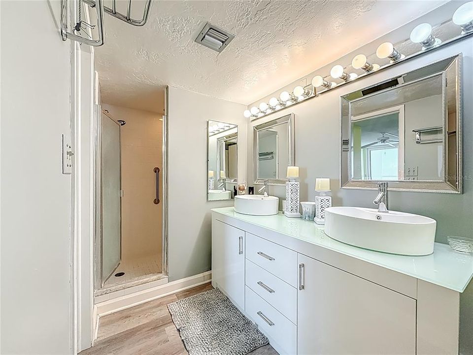 待售: $749,000 (2 贝兹, 2 浴室, 1450 平方英尺)