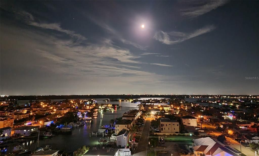 待售: $749,000 (2 贝兹, 2 浴室, 1450 平方英尺)