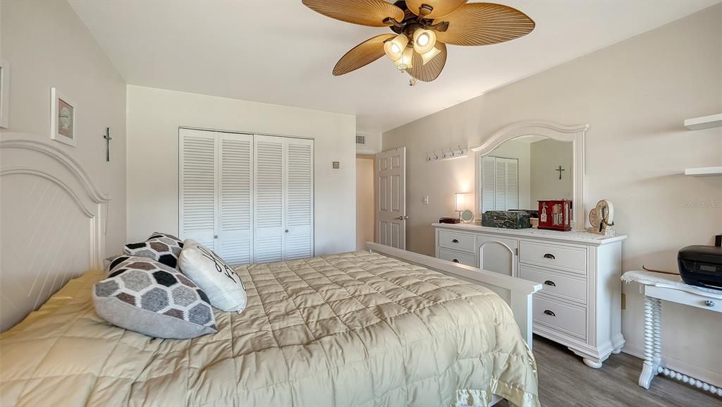 待售: $289,000 (1 贝兹, 1 浴室, 651 平方英尺)