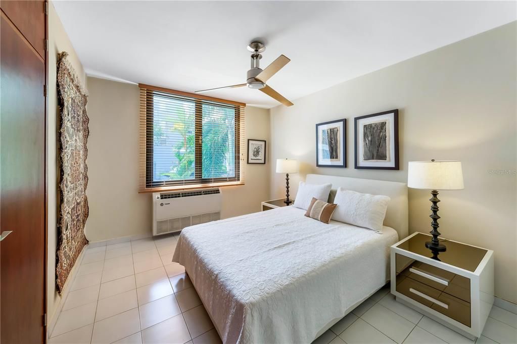 待售: $2,250,000 (3 贝兹, 2 浴室, 3852.45 平方英尺)