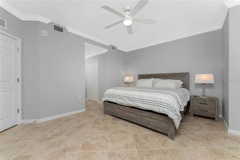 На продажу: $379,000 (2 спален, 2 ванн, 1655 Квадратных фут)