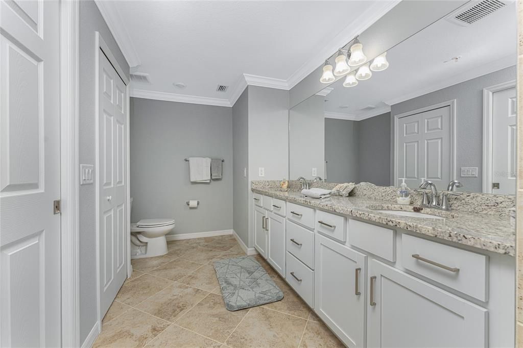 На продажу: $379,000 (2 спален, 2 ванн, 1655 Квадратных фут)