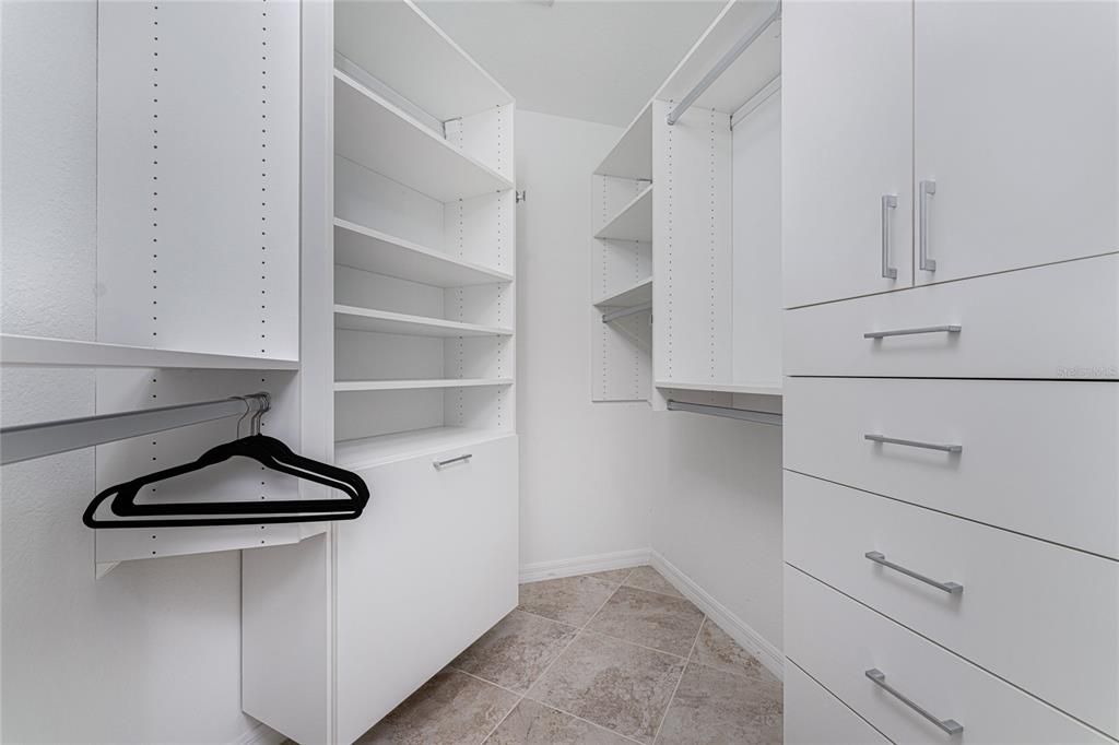 На продажу: $379,000 (2 спален, 2 ванн, 1655 Квадратных фут)