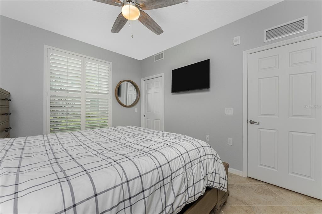 На продажу: $379,000 (2 спален, 2 ванн, 1655 Квадратных фут)