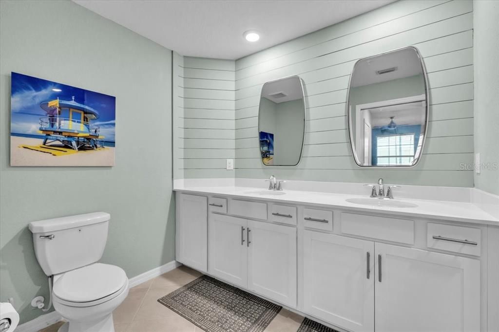 На продажу: $310,000 (2 спален, 2 ванн, 1438 Квадратных фут)