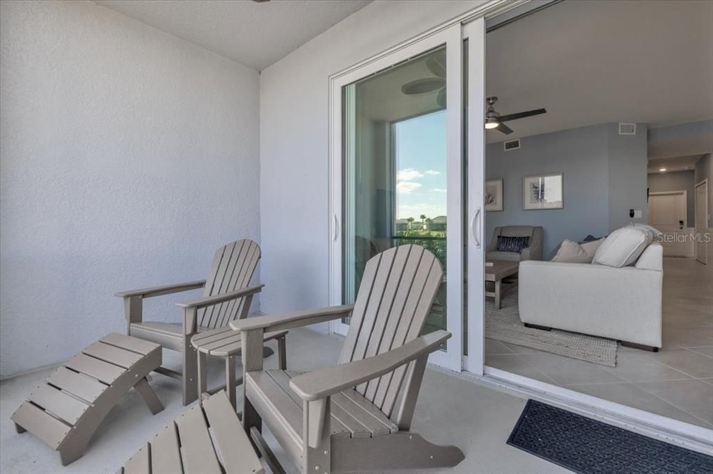 На продажу: $310,000 (2 спален, 2 ванн, 1438 Квадратных фут)