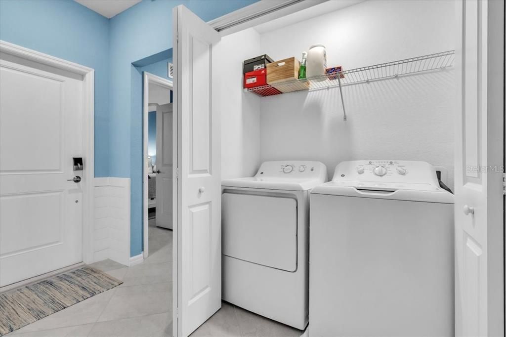 На продажу: $310,000 (2 спален, 2 ванн, 1438 Квадратных фут)