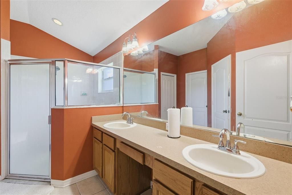 For Sale: $360,000 (3 beds, 2 baths, 1626 Square Feet)