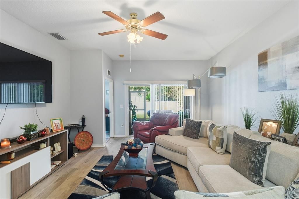 For Sale: $360,000 (3 beds, 2 baths, 1626 Square Feet)