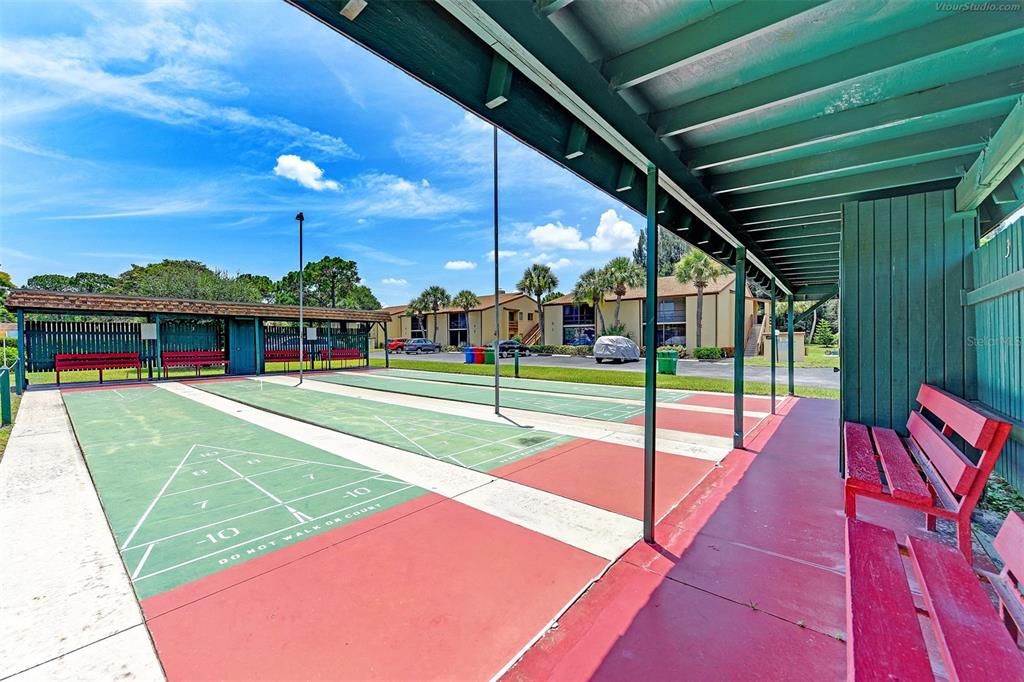 待售: $179,000 (2 贝兹, 2 浴室, 921 平方英尺)