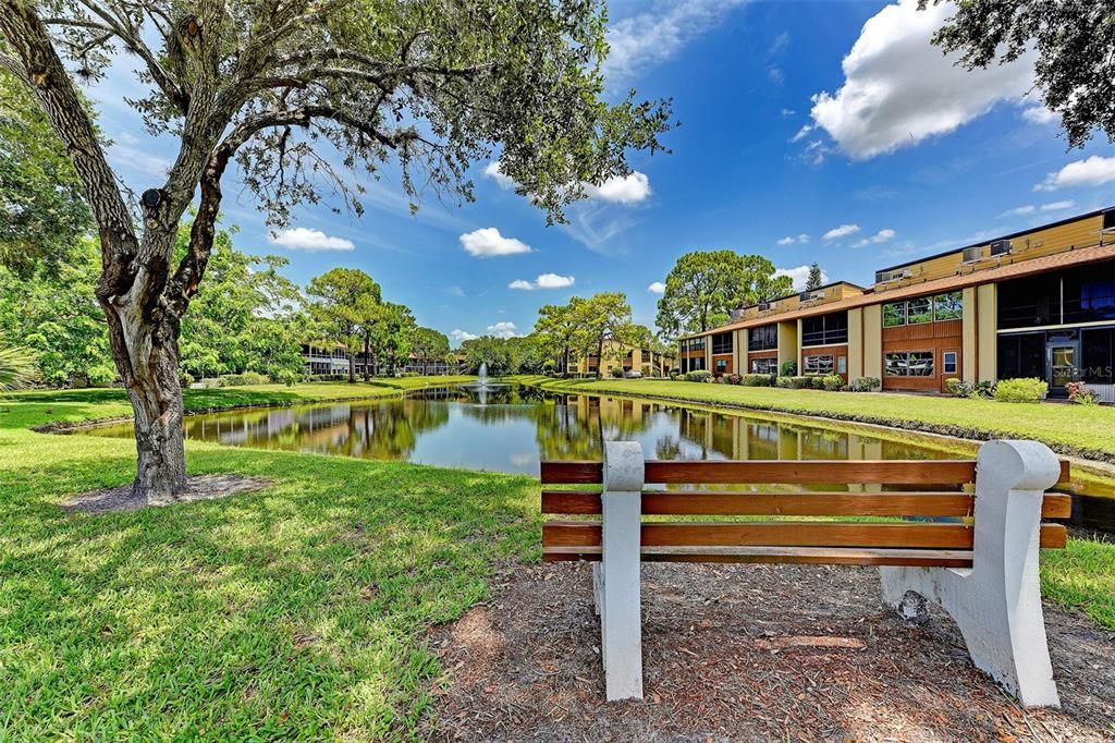 待售: $179,000 (2 贝兹, 2 浴室, 921 平方英尺)